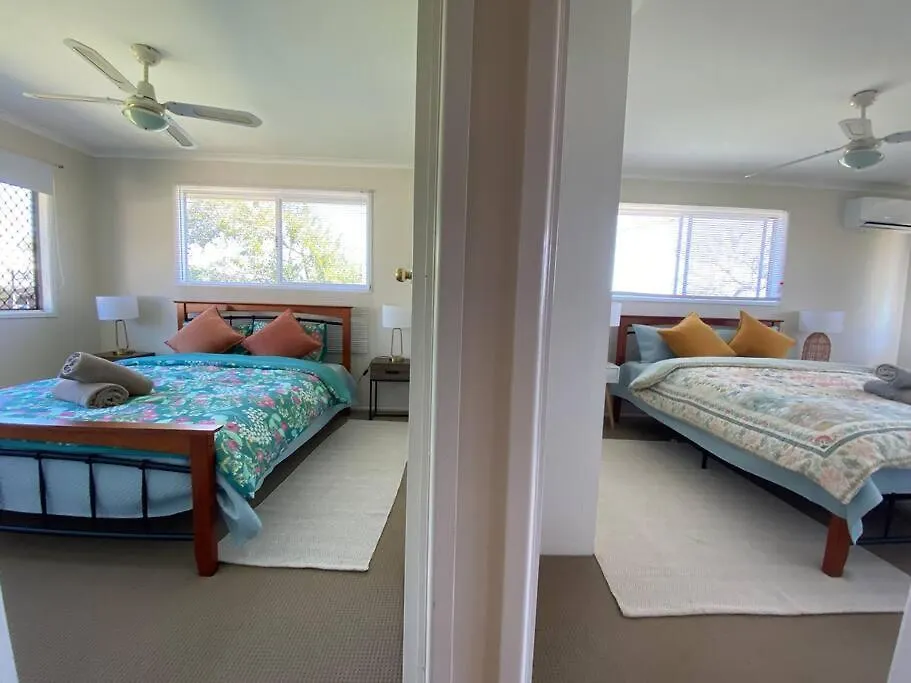 بيت للعطل Spacious 4-Bedroom House In A Shared Property توومبا